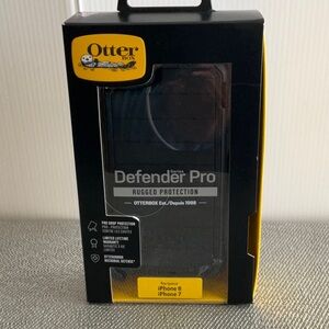 OtterBox Black Defender Pro Case for iPhone 7 & 8